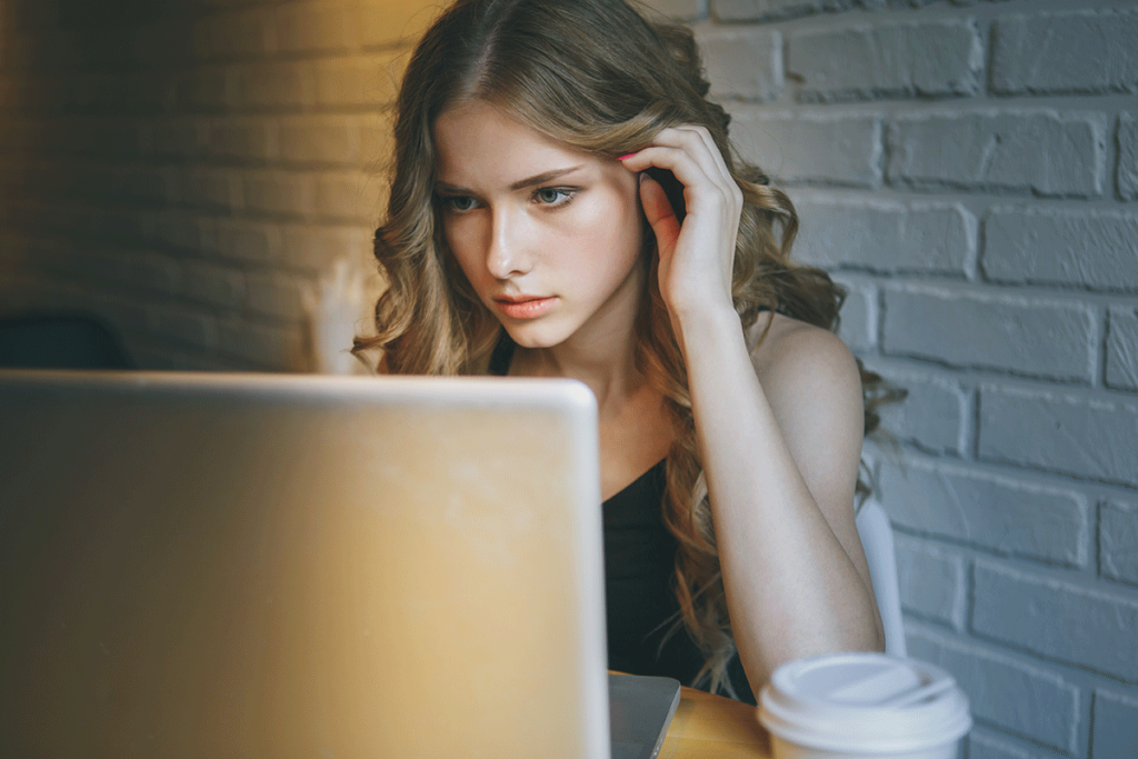 Pricing Products Without Research and High Extra Costs