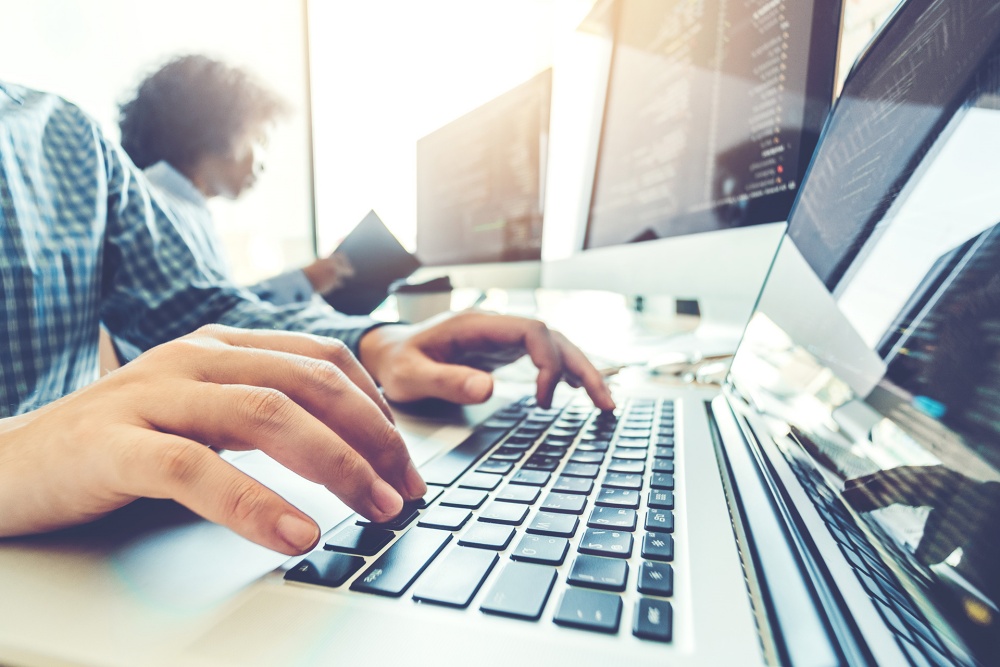 E-Commerce Microservices vs. Monoliths - Understanding the Differences 1